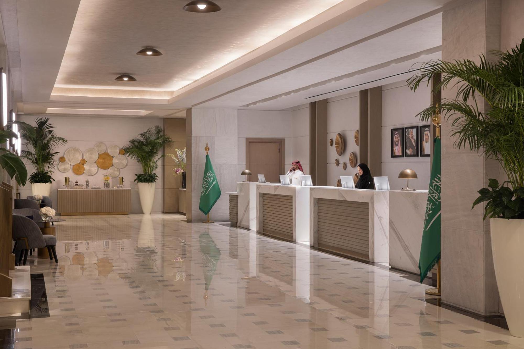 Jumeirah Jabal Omar Makkah Мекка Экстерьер фото The lobby of the hotel